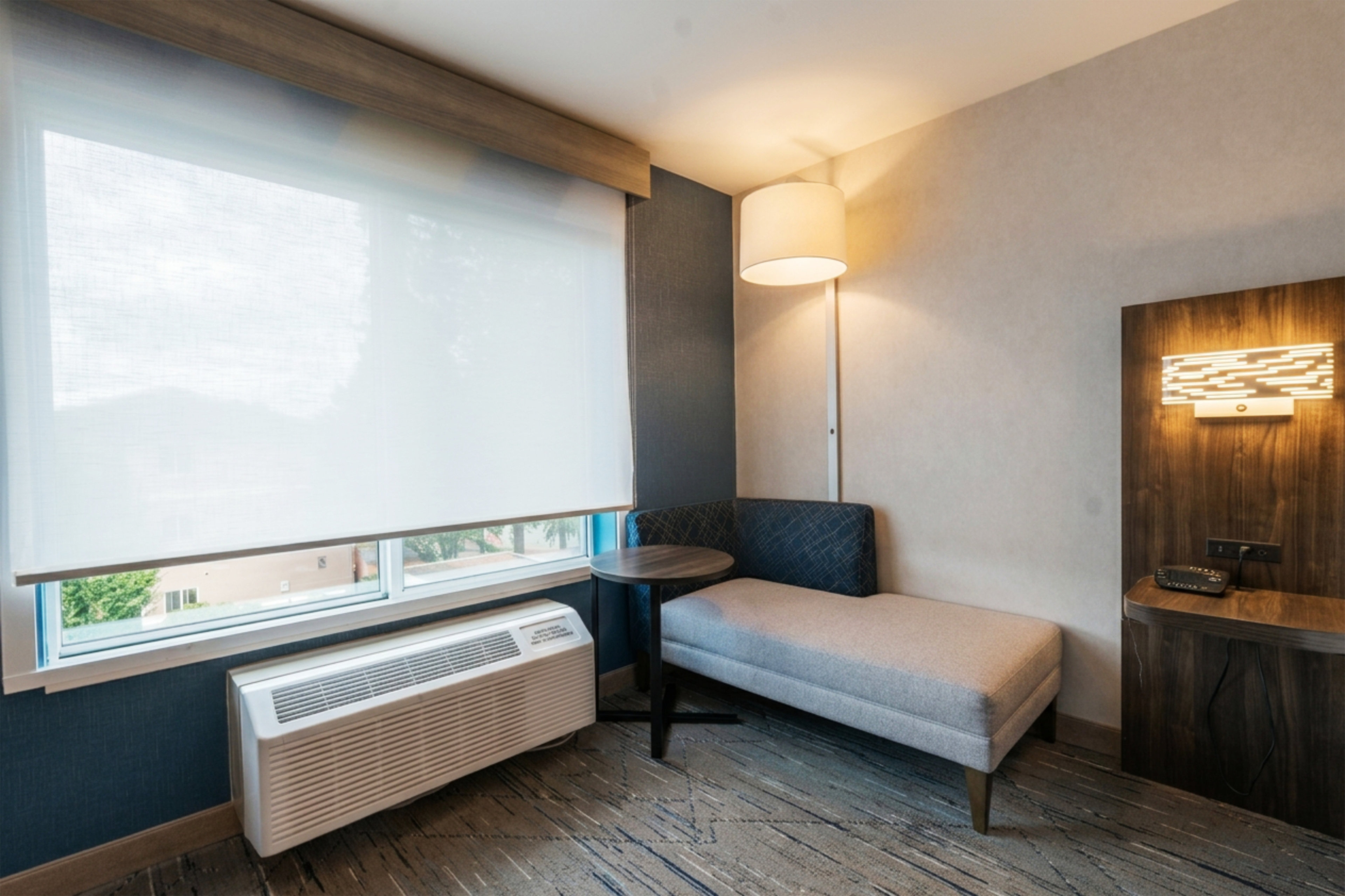 Holiday Inn Express Bothell 23/50