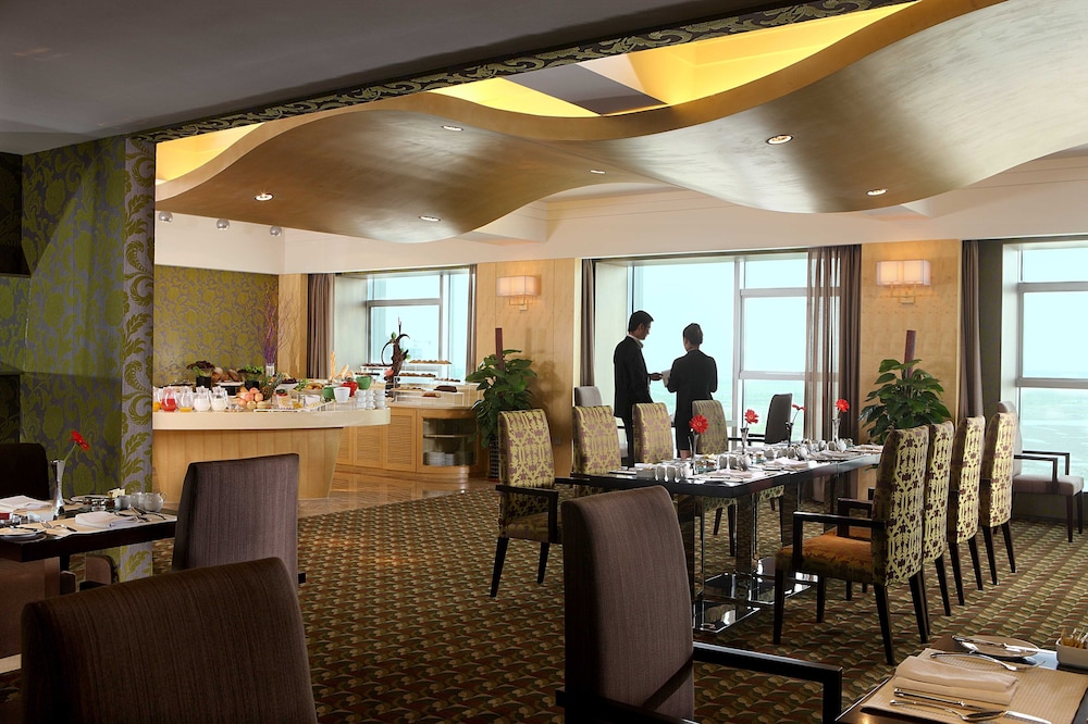 Crowne Plaza Tianjin Binhai 32/50