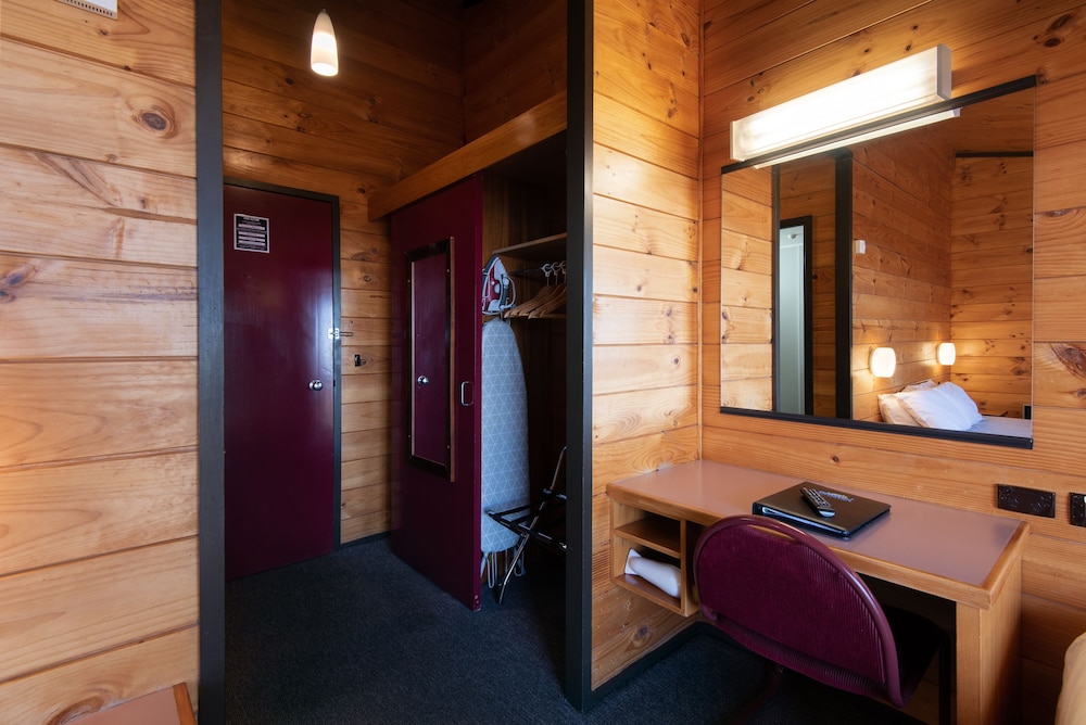 Skotel Alpine Resort 45/72