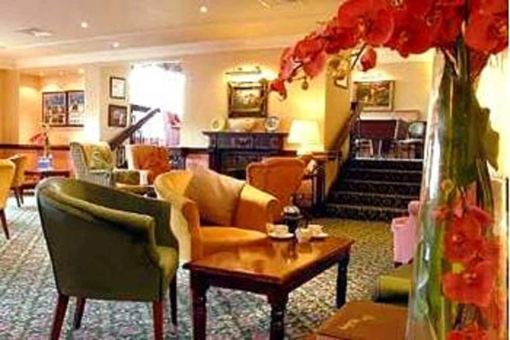 Waterside Hotel Peterhead 43/60