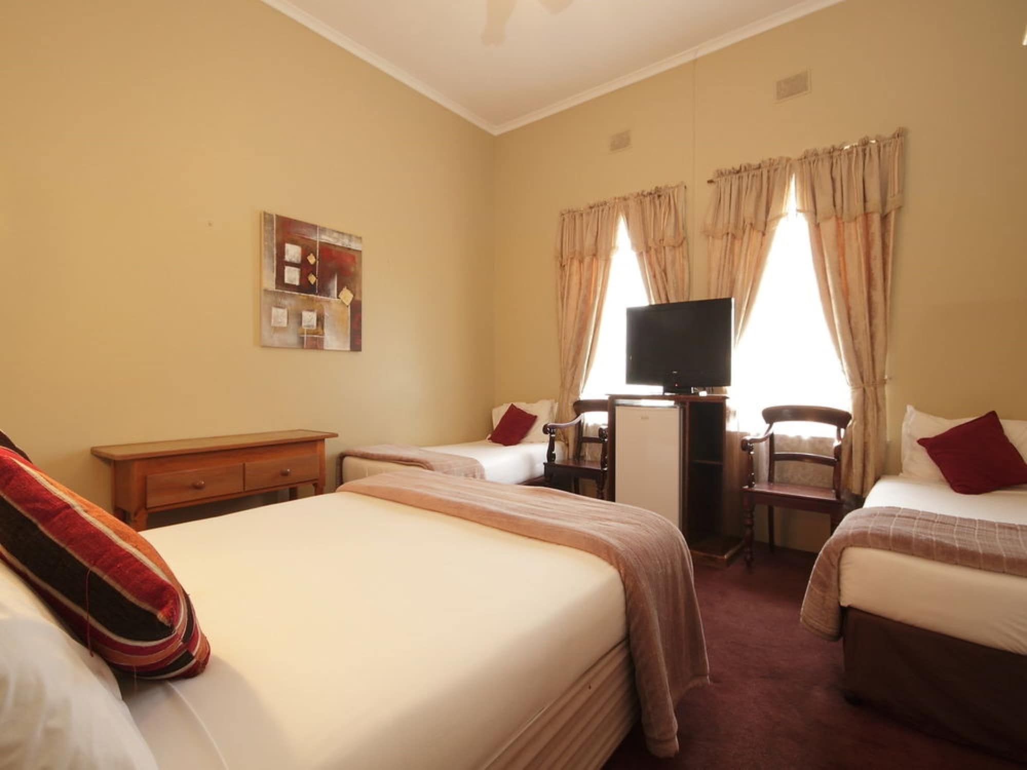 Family, Queen and Twin Beds, Sea Front