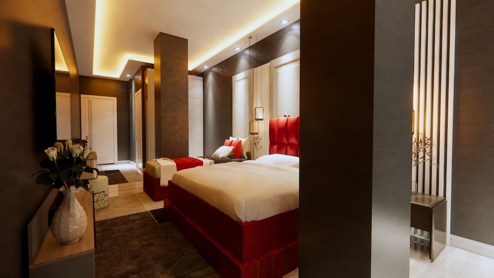 Inalens Airport Hotel 50/50