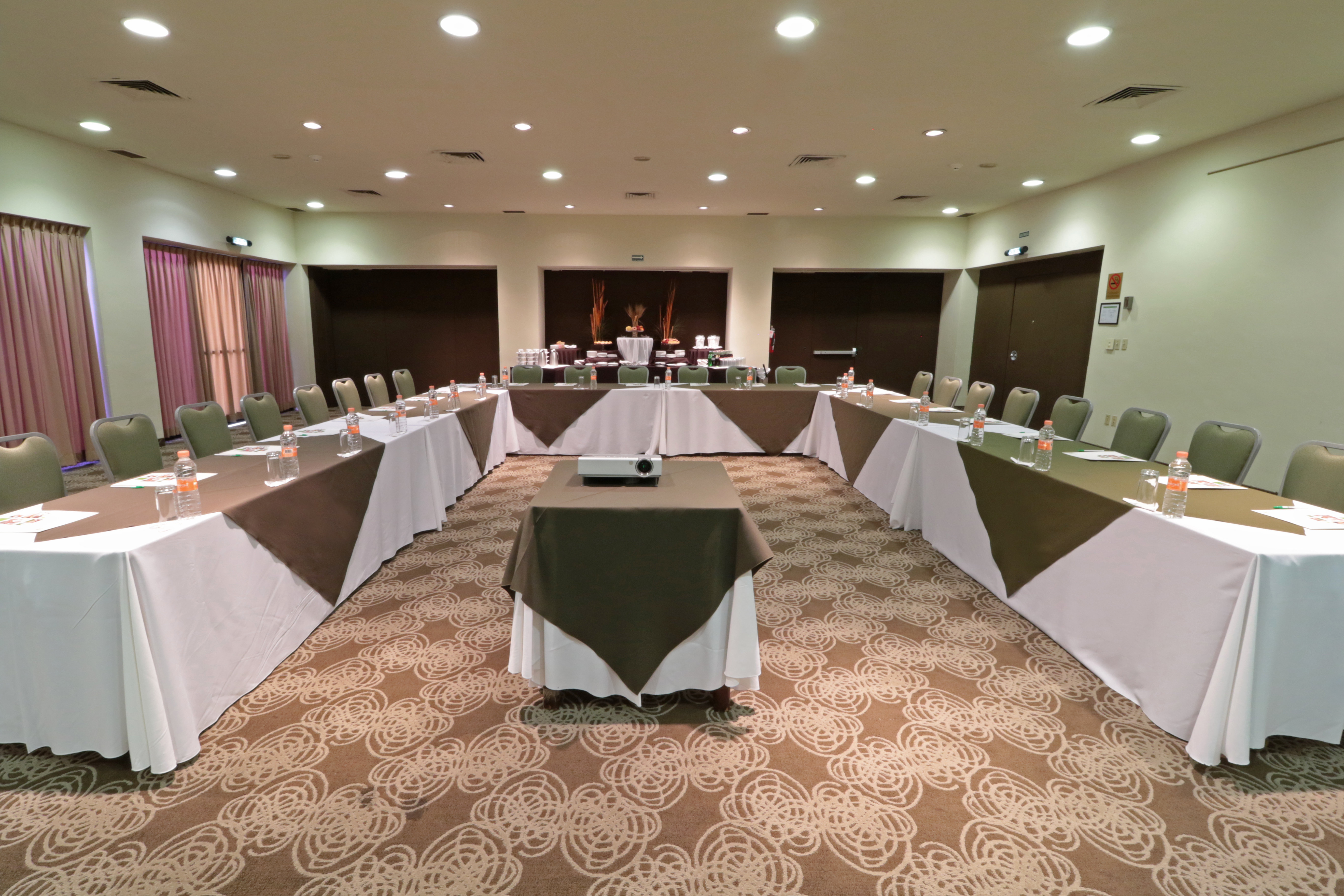 Holiday Inn Monterrey-Norte 39/48