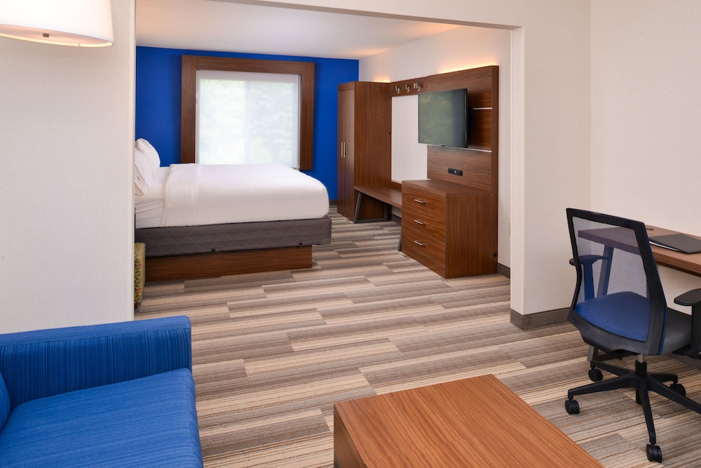 Holiday Inn Express Hotel & Suites Urbana-Champaign(U Of I Area) 48/74