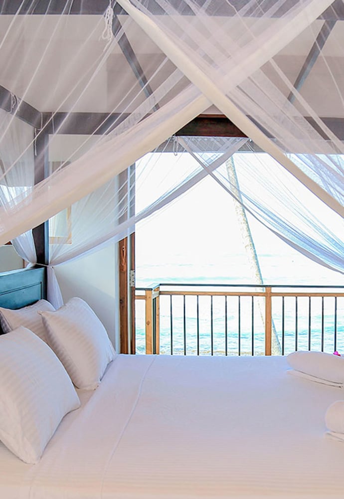 Panoramic, Suite, 1 King and 1 Single Beds