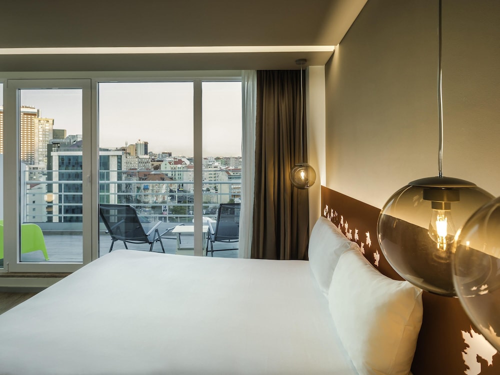 Ibis Styles Lisboa Centro Marques de Pombal 30/73
