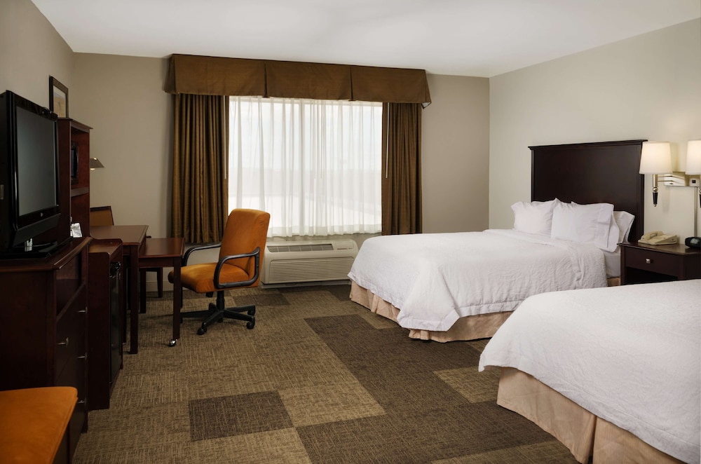 Hampton Inn & Suites Altus 12/40