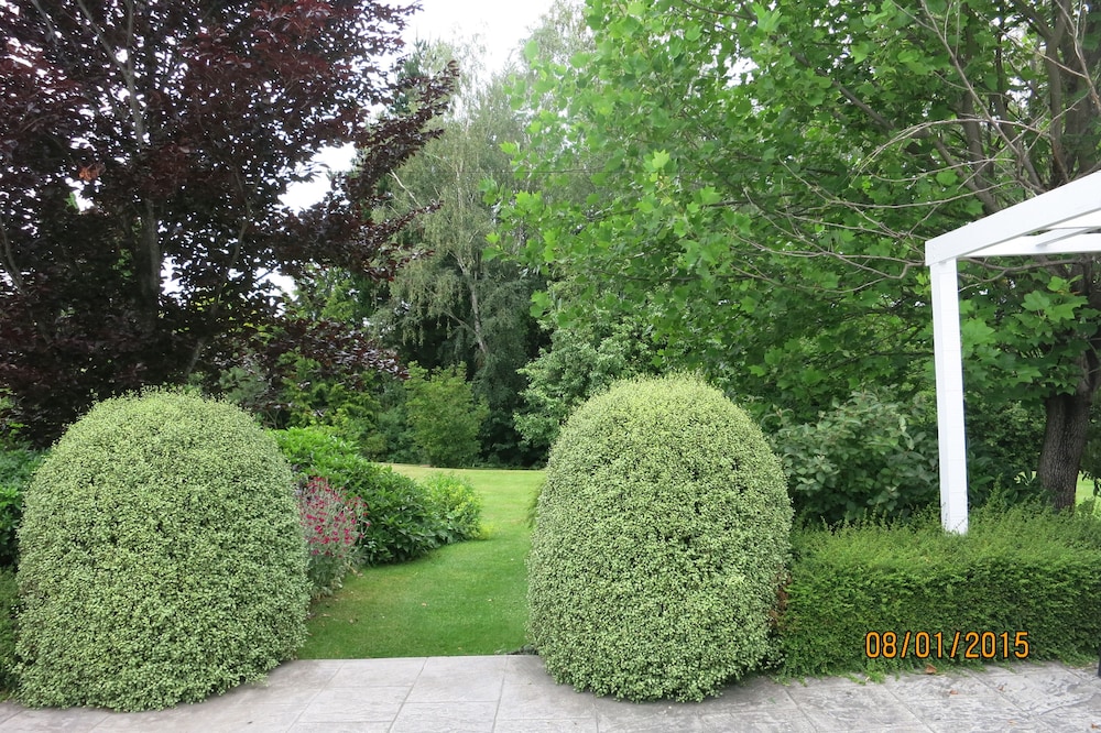 Cheltenham House 37/50