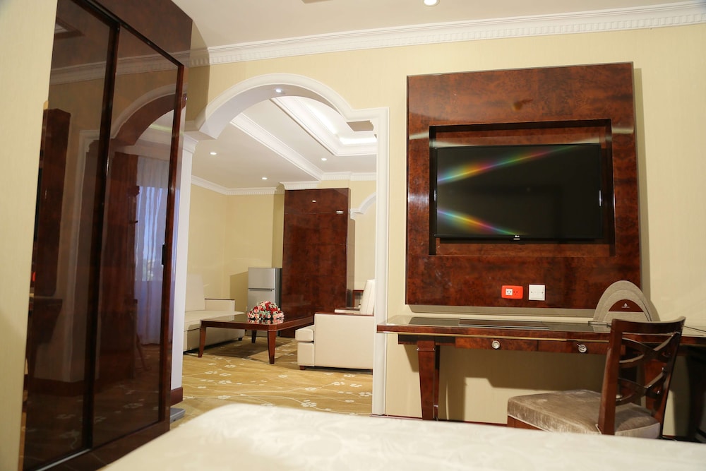 Lobby at Sapphire Addis Hotel, ADDIS ABABA
