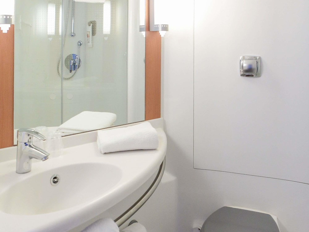 Ibis Albert 43/43