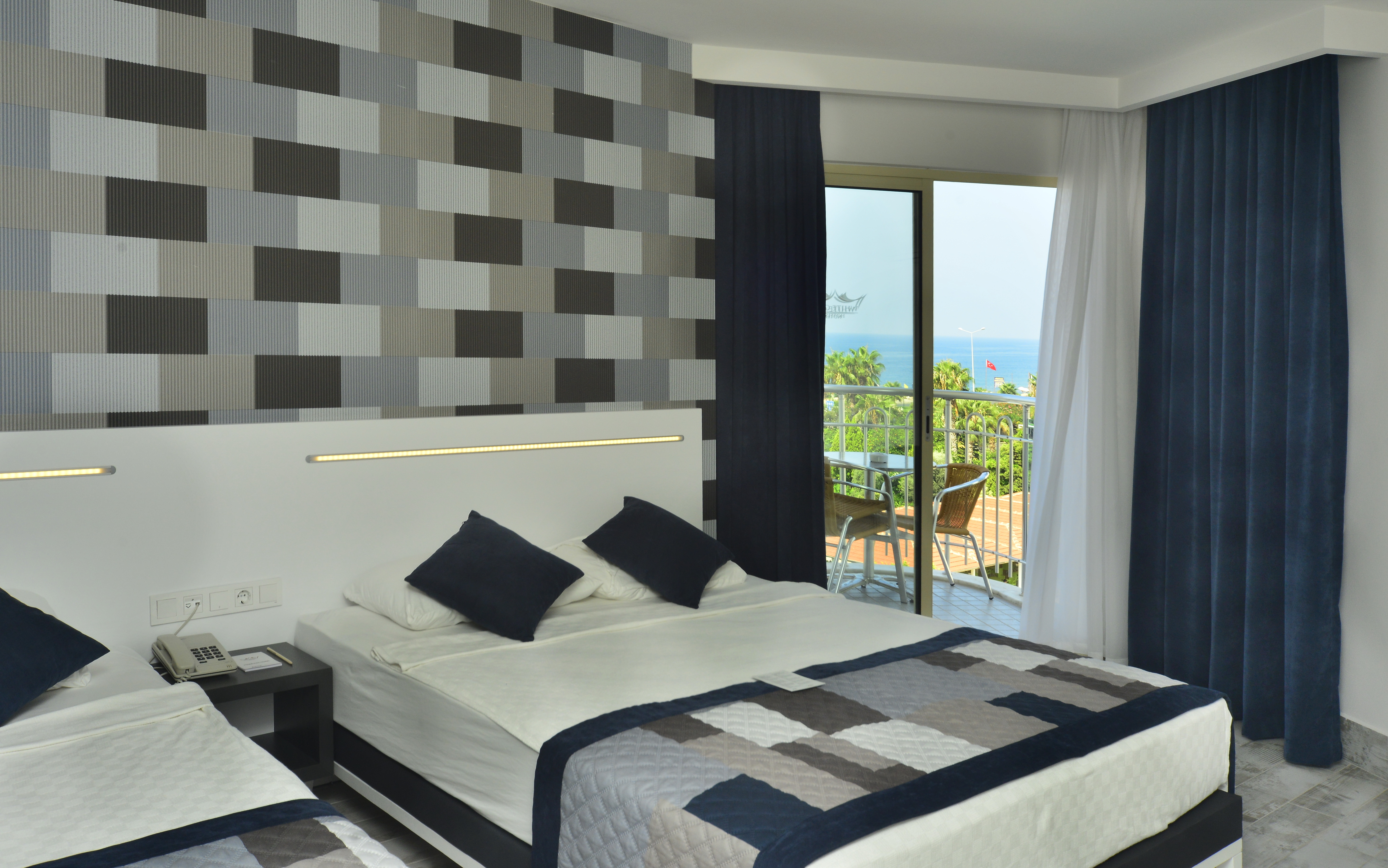 STANDART SIDE SEA VIEW
