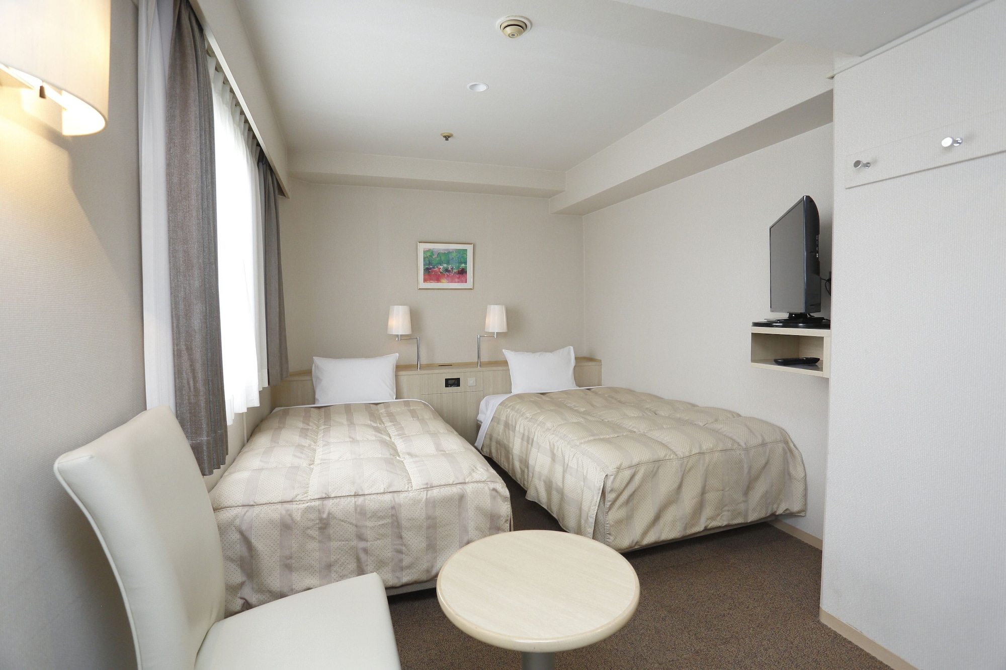 ROOM, TWIN BEDS, SMOKING
