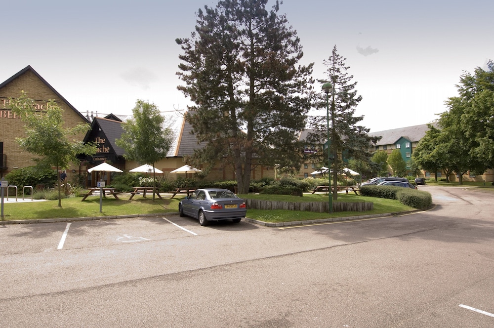 Premier Inn Luton (Airport) hotel 38/53