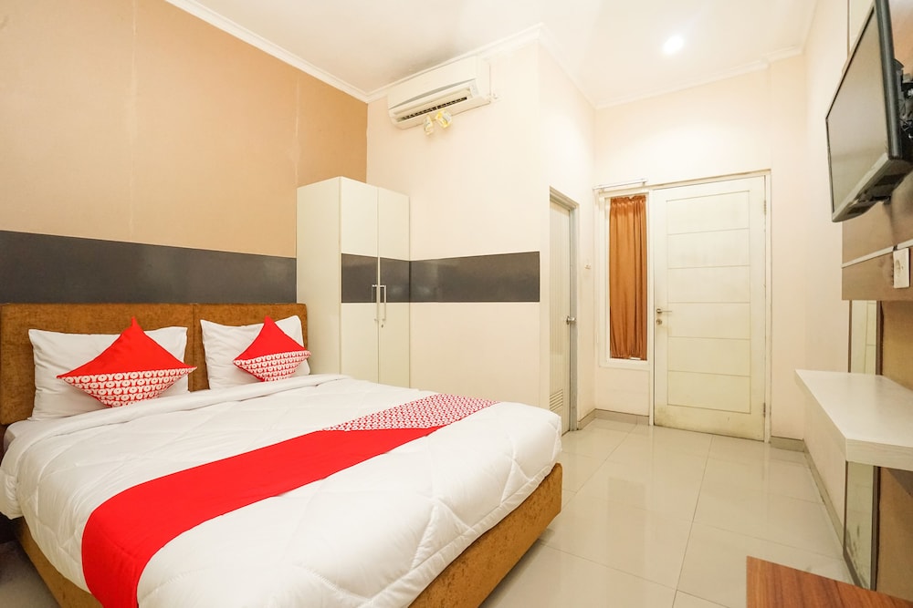Oyo 450 Semampir Residence 16/64