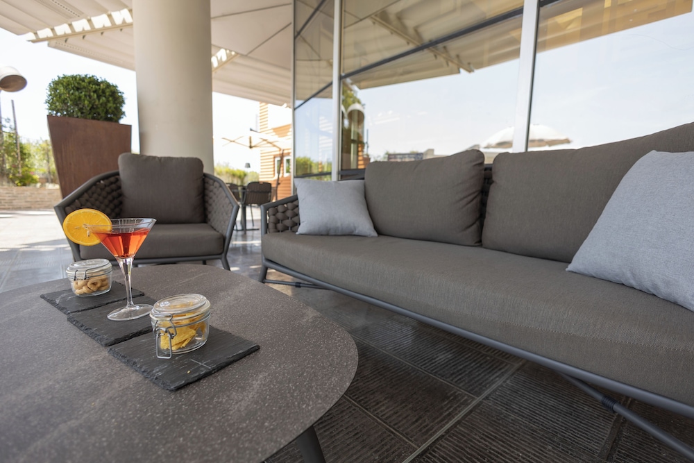 Novotel Salerno Est Arechi 52/75