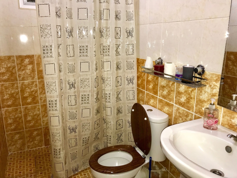 Milimani Executive Suites 23/25