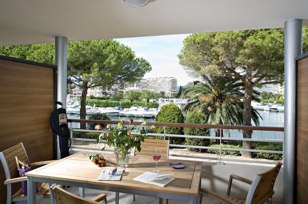 Residence Carre Marine 26/44