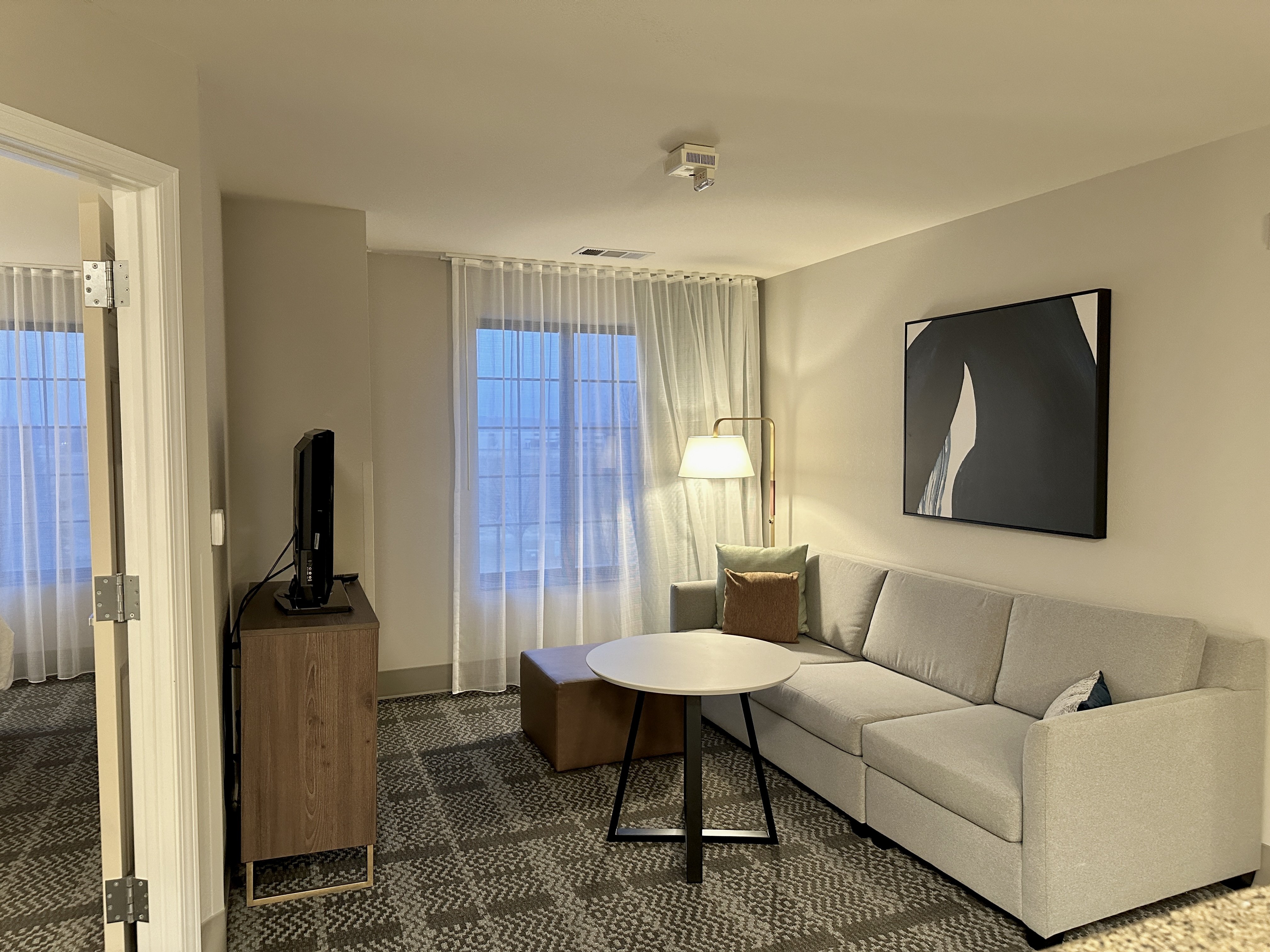 Staybridge Suites Milwaukee West-Oconomowoc 51/73