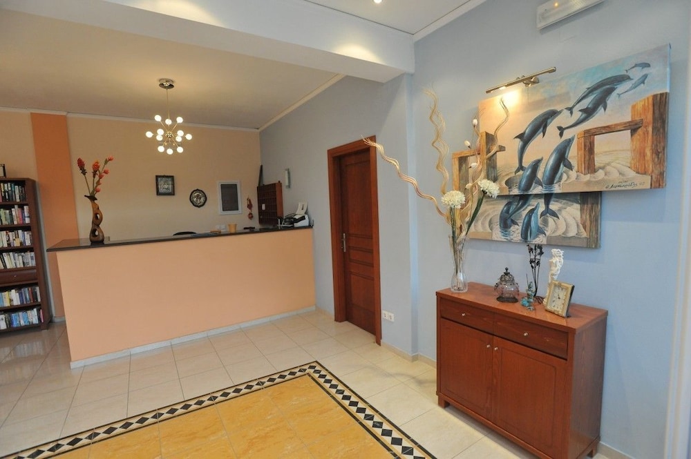 St. Spiridon Hotel 4/16