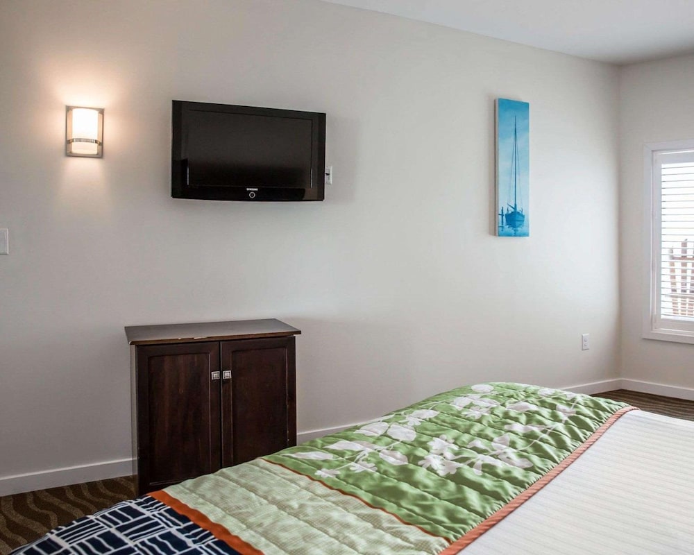 Island Inn and Suites, Ascend Hotel Collection 16/35