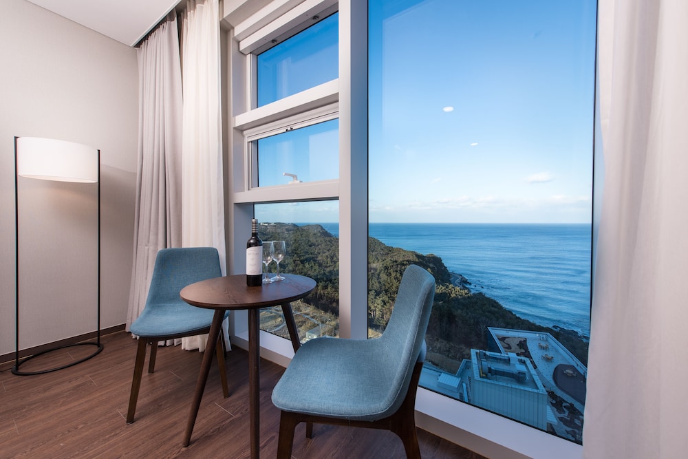 Hotel Tops 10 51/62