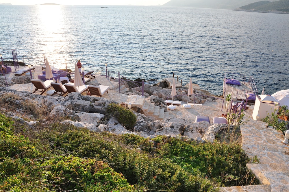 Lukka Exclusive Hotel - Adults Only 67/74
