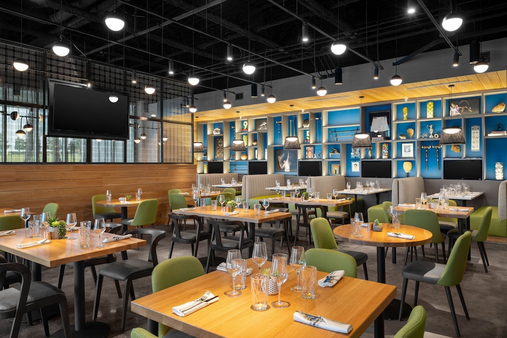 Aloft Orlando Lake Nona 27/49