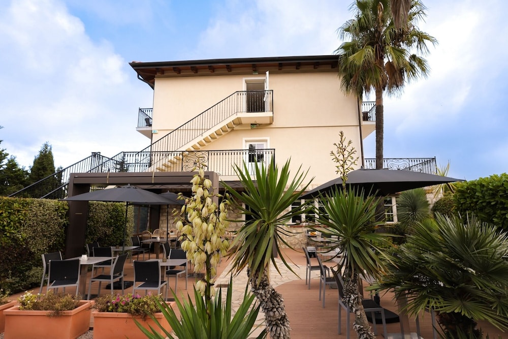 Hotel Eze Hermitage 6/52