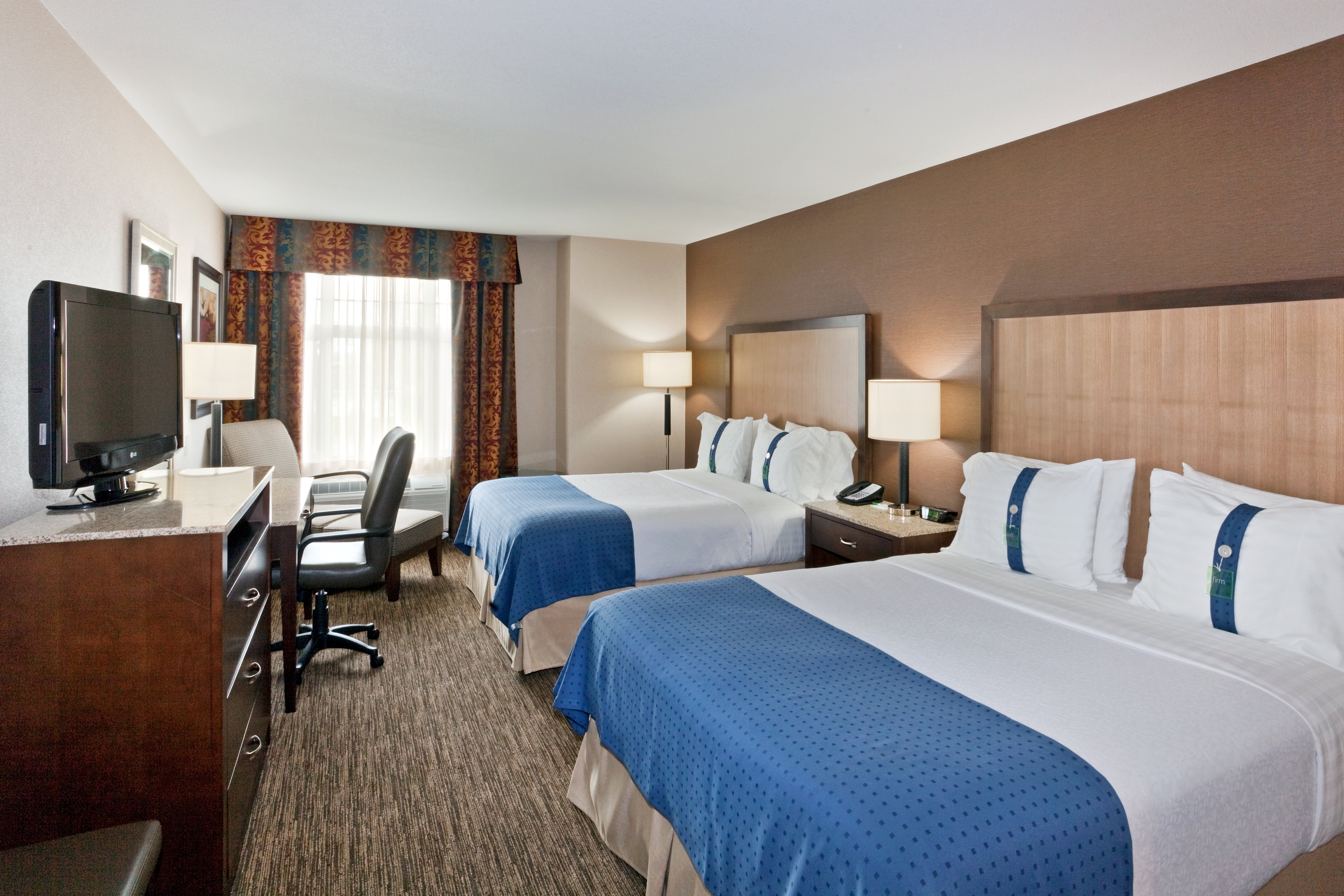 Holiday Inn Hotel Suites Surrey East Cloverdale 22/75