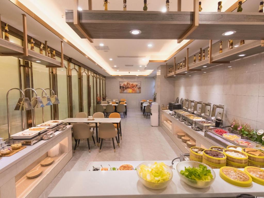 Vienna Hotel Shenzhen Baoan Chuangye Road 38/56