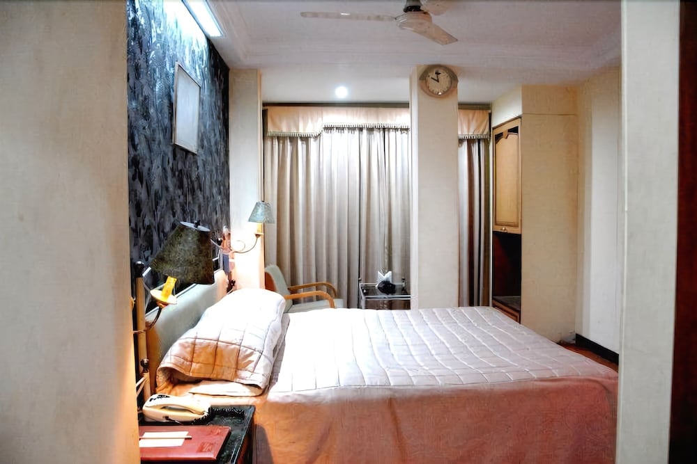 Hotel Gurukripa 19/50