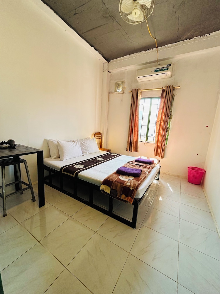 Vang Vieng Rock Backpacker Hostel 14/48