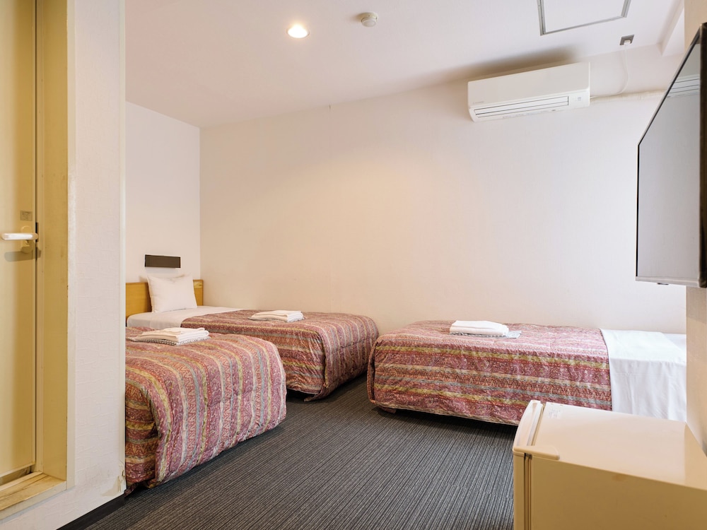 ROOM, TRIPLE