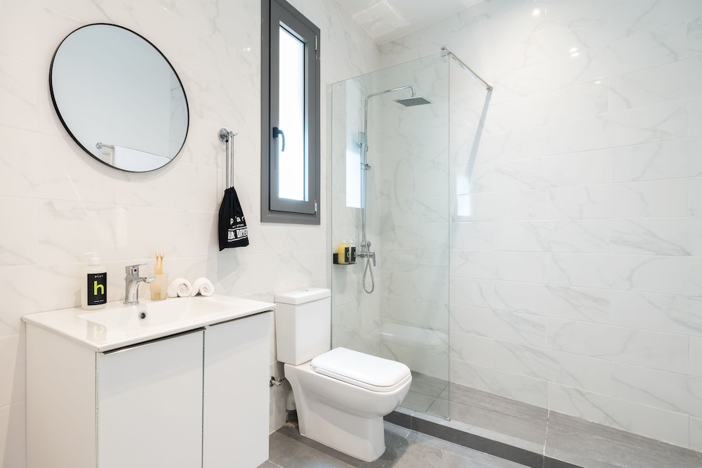 Play Psyri Athens, a member of Brown Hotels 45/49