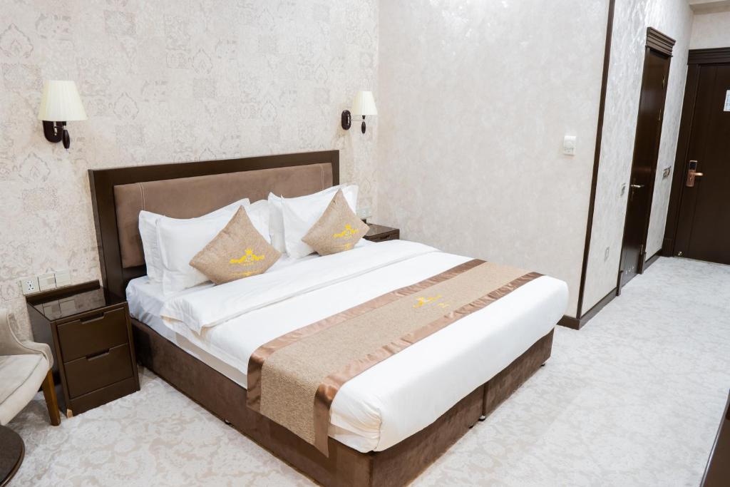 Qushbegi Plaza Hotel 12/40