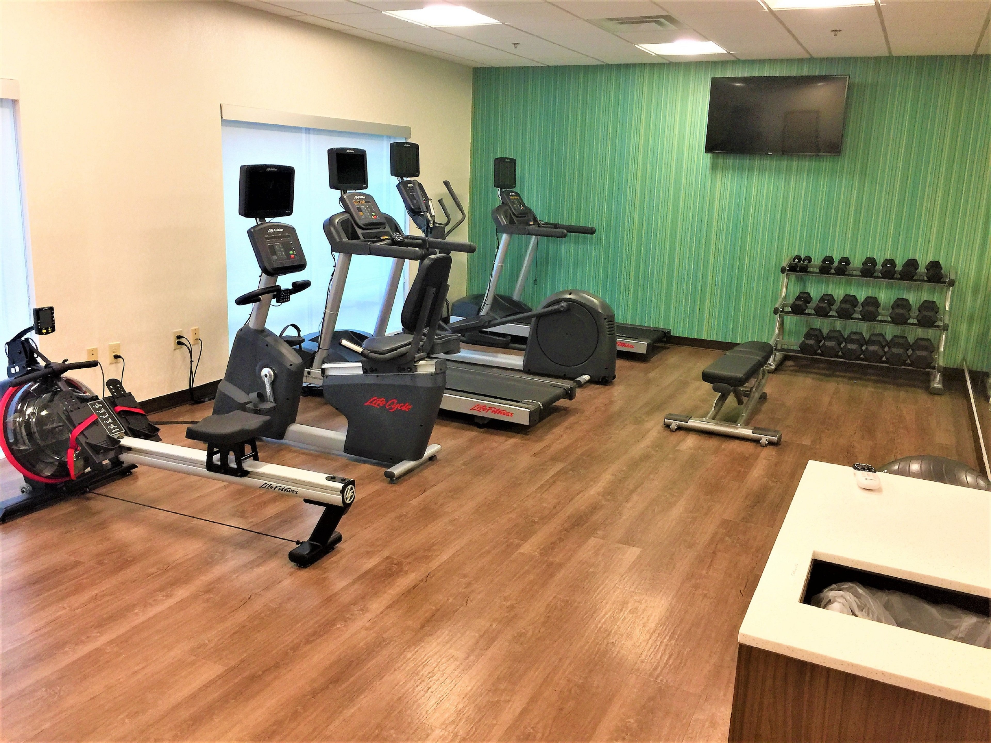 HOLIDAY INN EXPRESS & SUITES DANVILLE 30/42