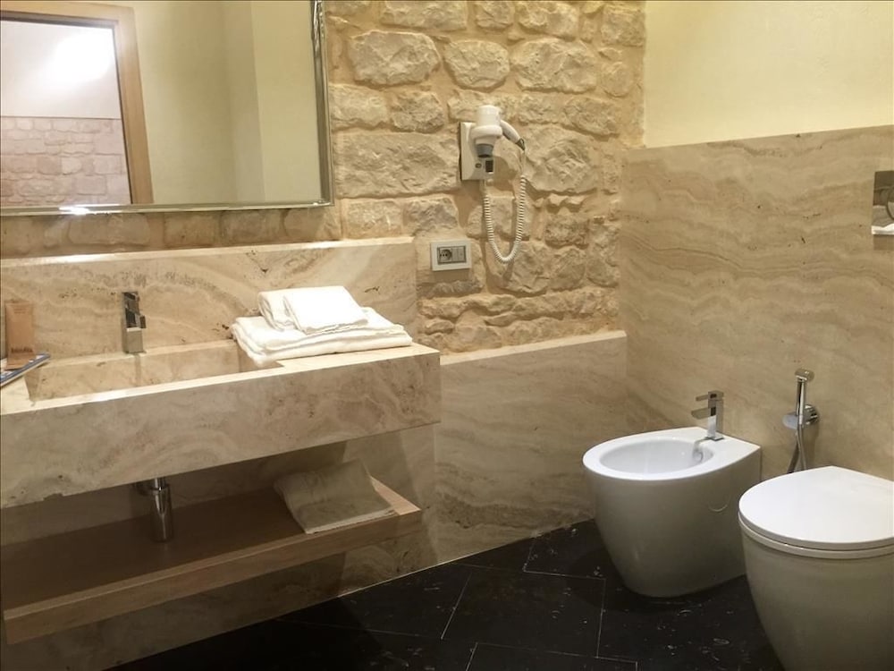 Scicli Albergo Diffuso 42/50