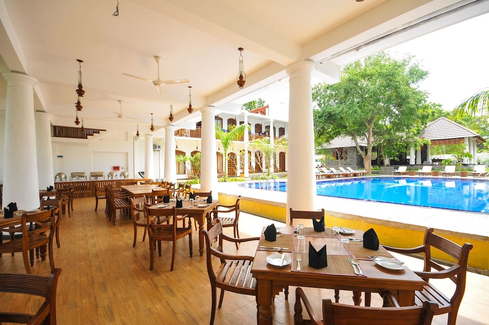Oga Reach Hotel 32/42