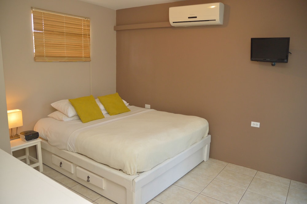 ARUBA TROPIC APARTMENTS 5/31