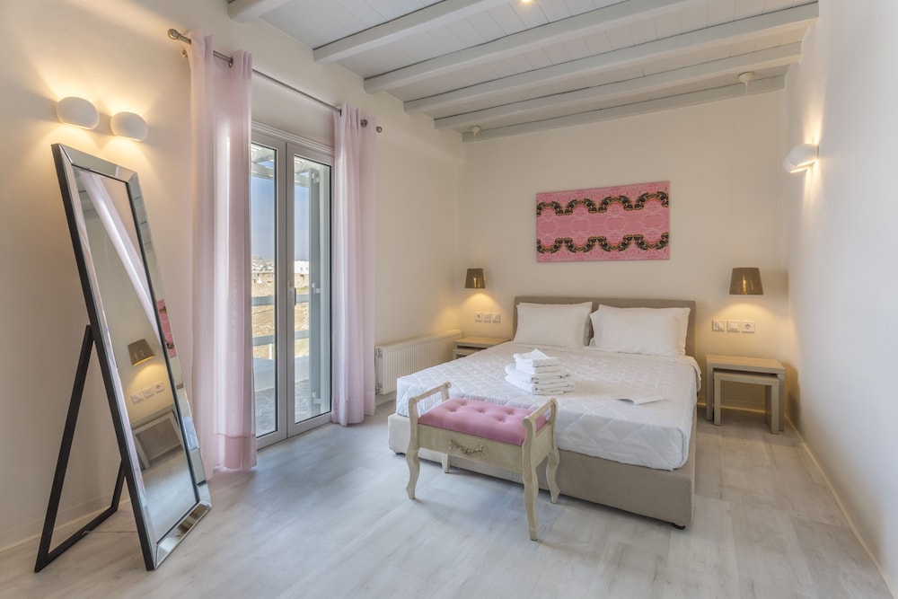 Luxury, House, 5 Queen Beds, Sea View, Jetted Tub, Main Building