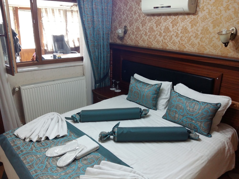 Blue Tuana Hotel 27/70