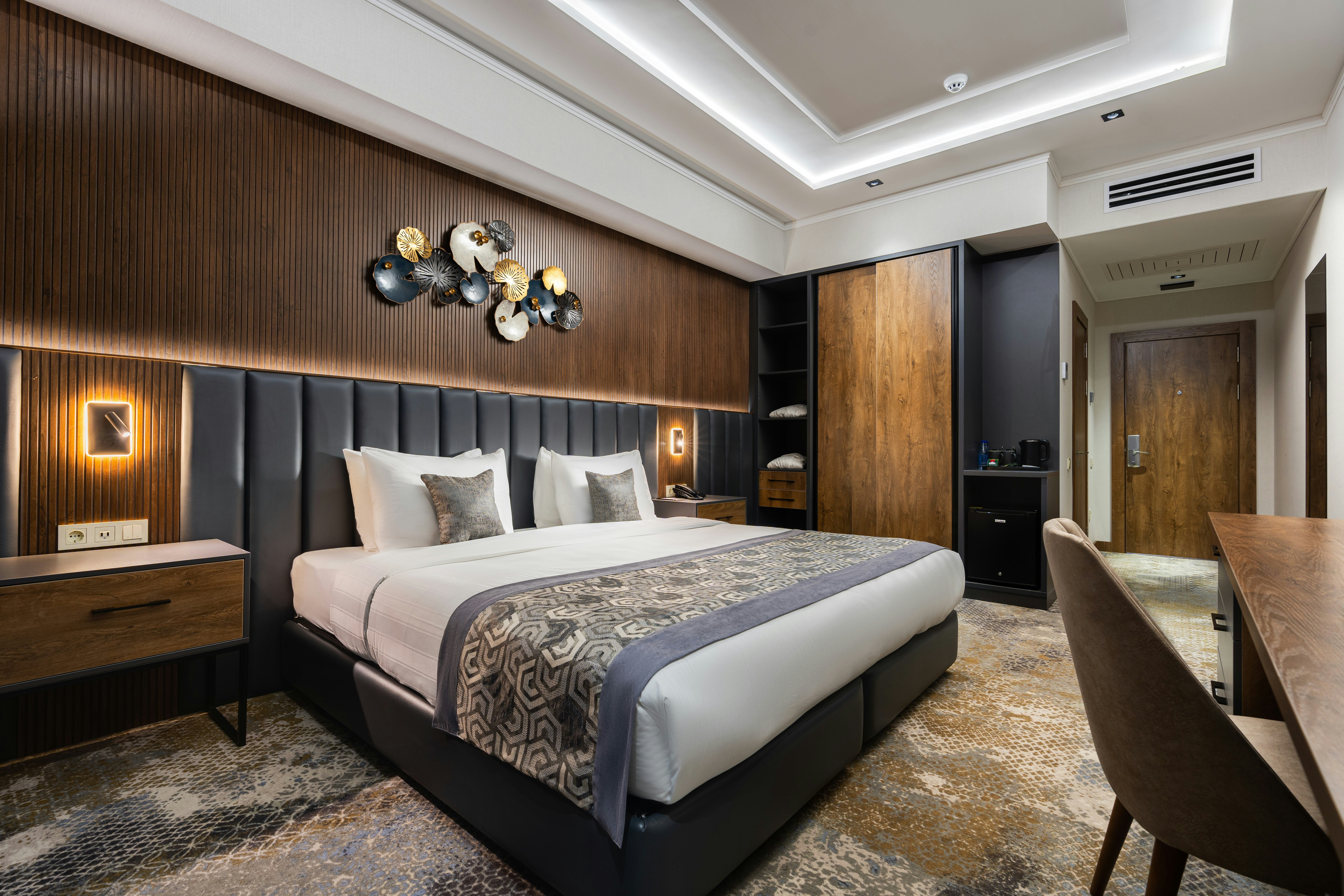 TOP Shamsan Airport Hotel 23/61