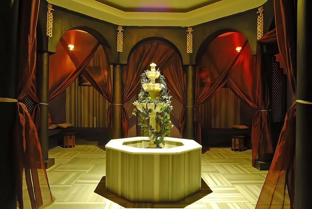 Siam Elegance Hotels and Spa 16/35