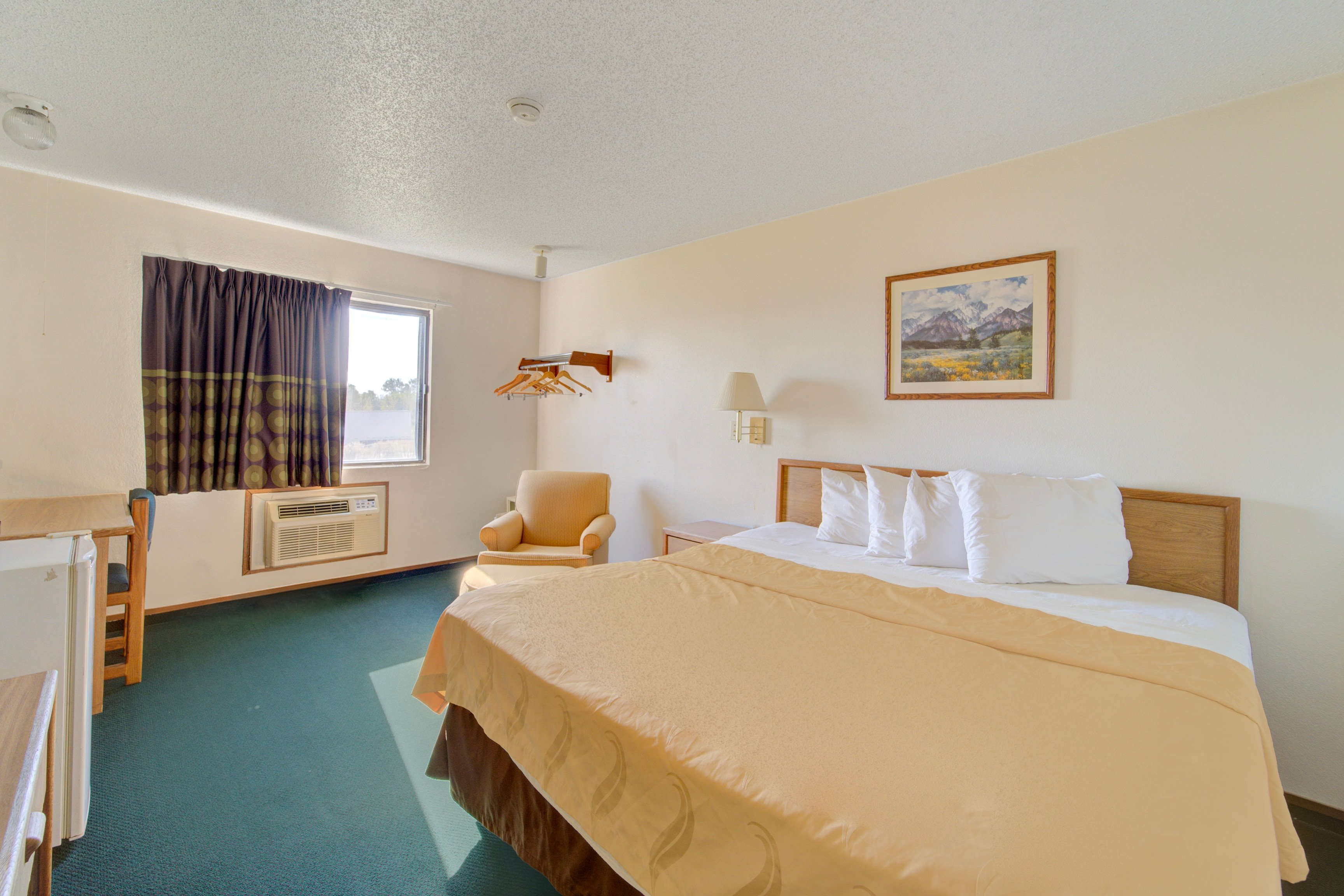 Capital O Amerihost Inn and Suites Kingdom City Hwy 54 MO 14/54