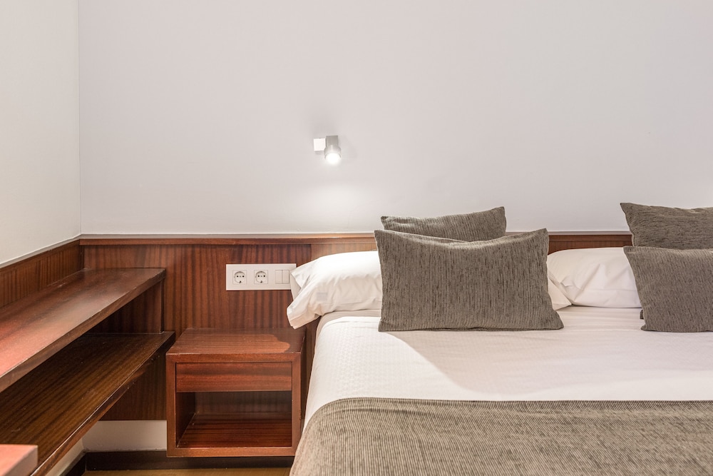Emporda Hotel 17/66