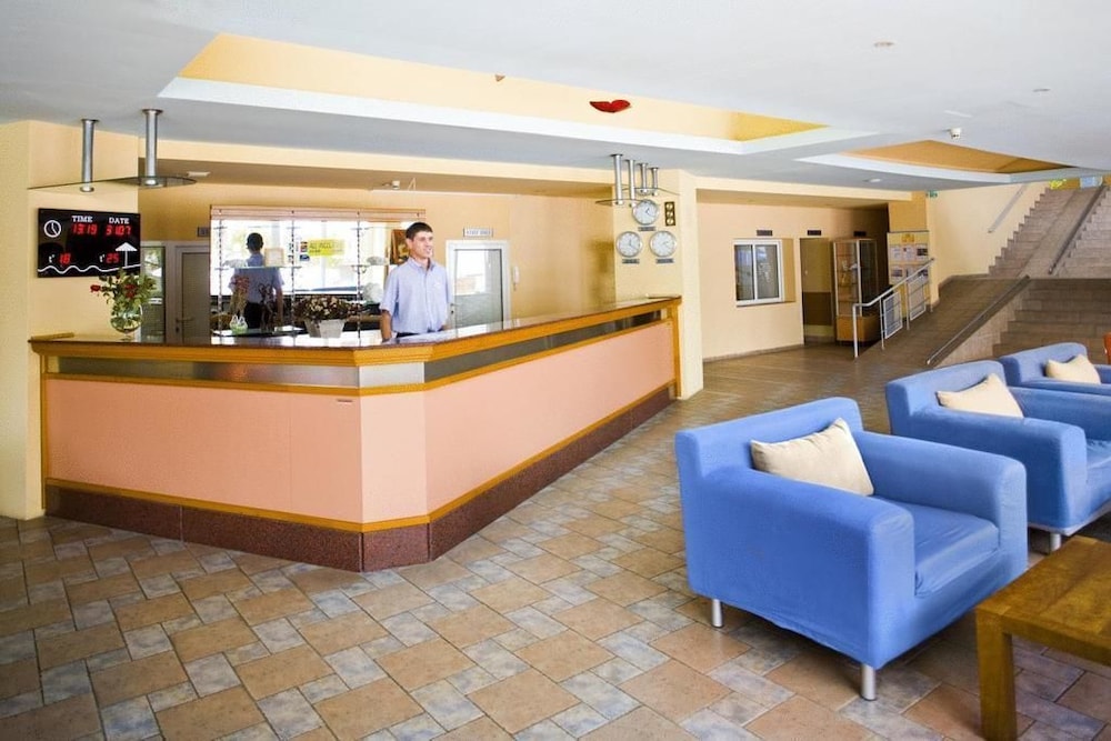 HOTEL OASIS 7/29