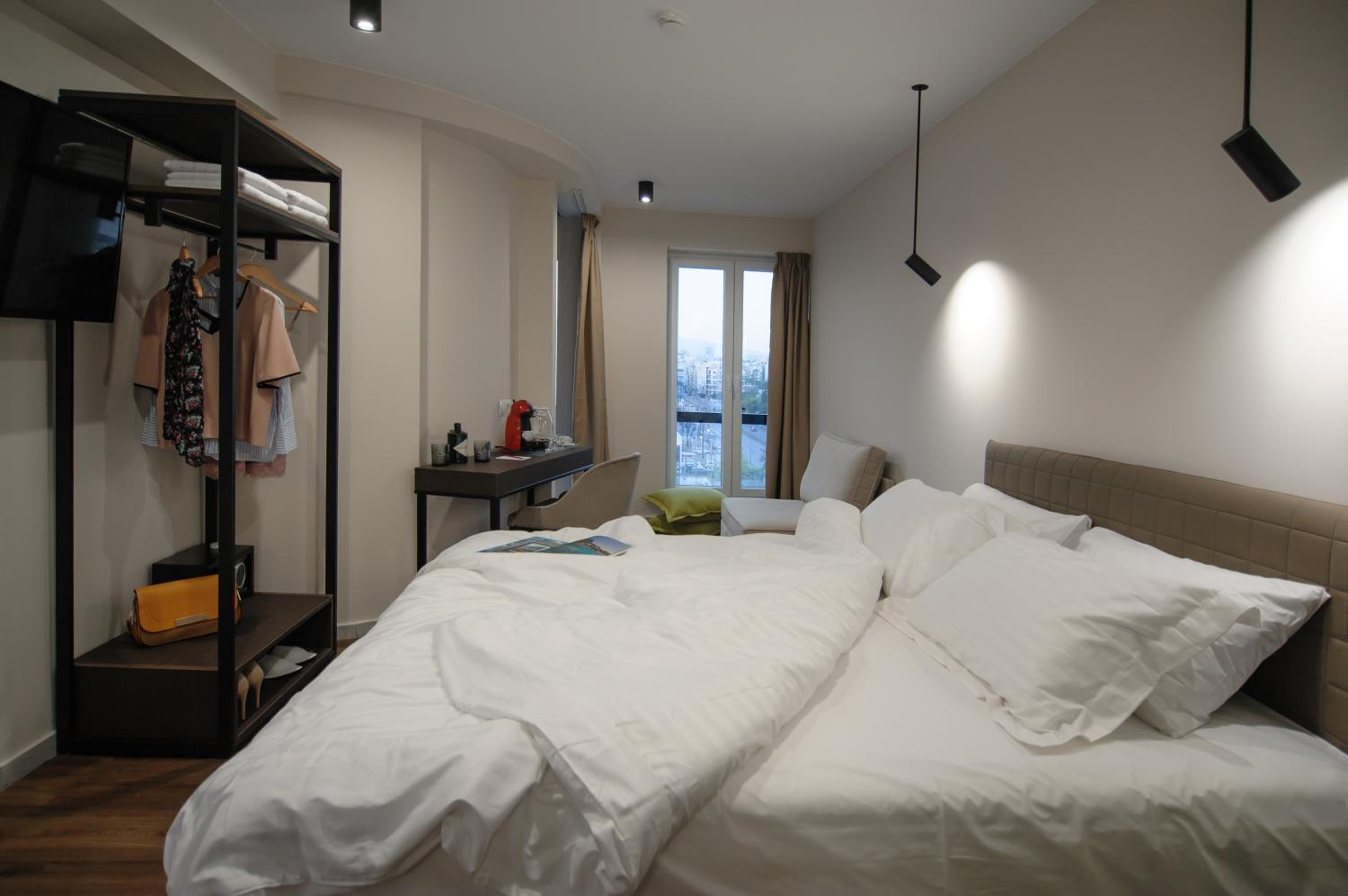 Superior, Studio, King Bed, Acropolis View، B4b Athens 365 Hotel 5/10