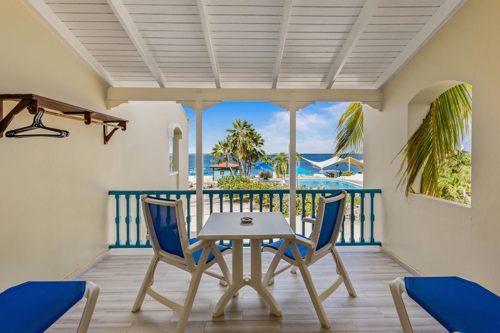 Captain Don's Habitat Bonaire, BW Signature Collection 34/50