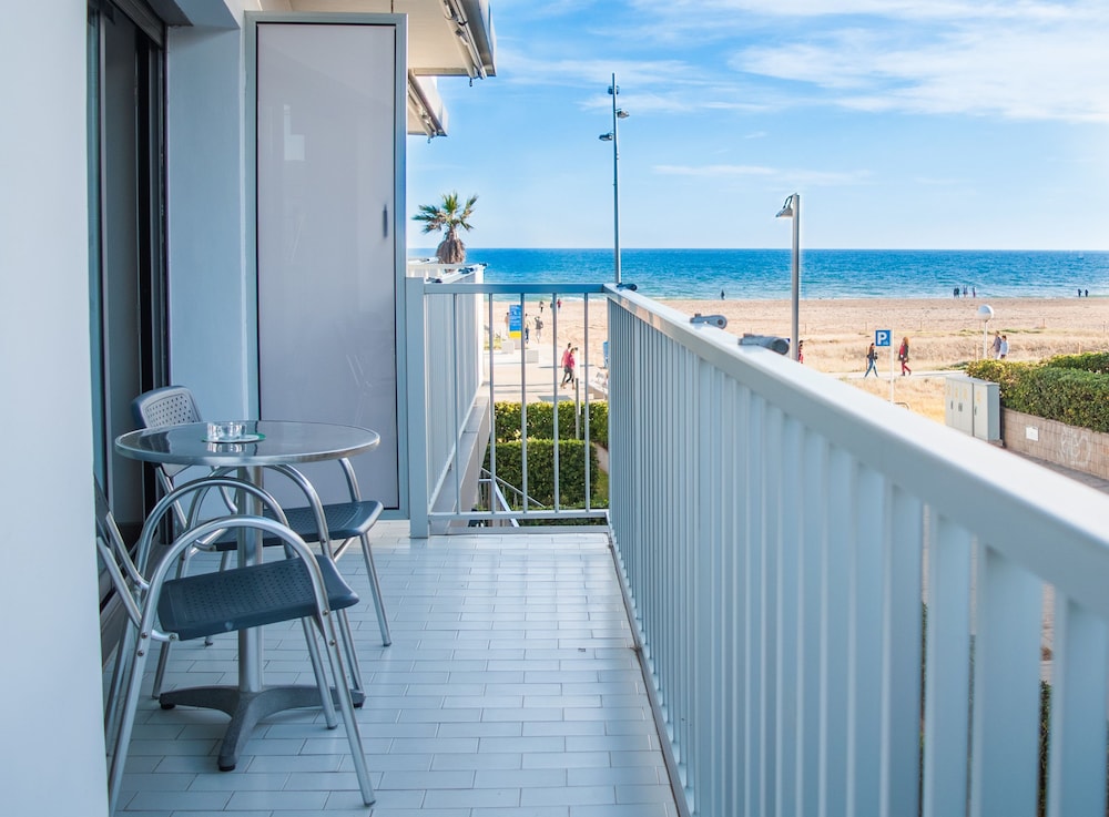 Apartaments Marfina 54/59