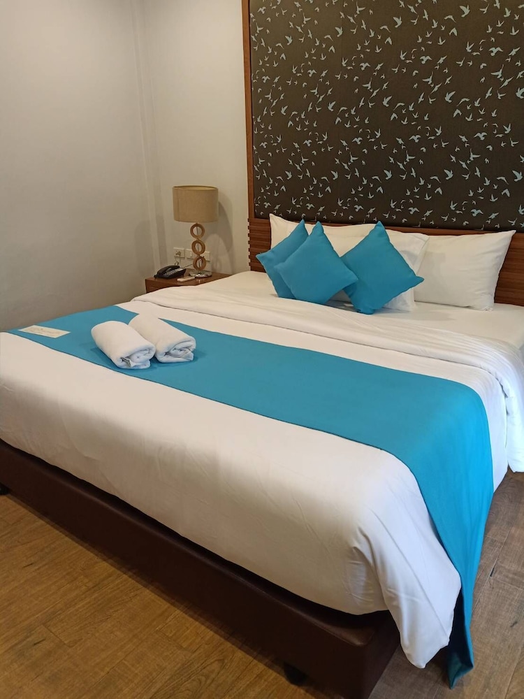 Alisea Pool Villas 30/65